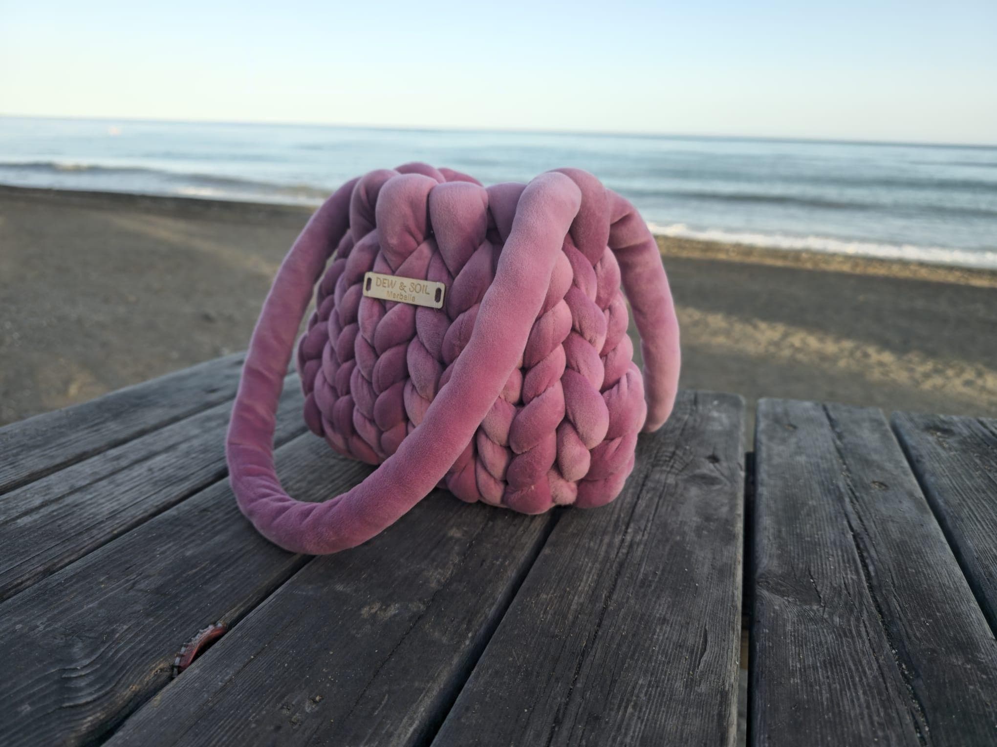 Handmade chunky velvet shoulder bag in dusty rose, made in Marbella